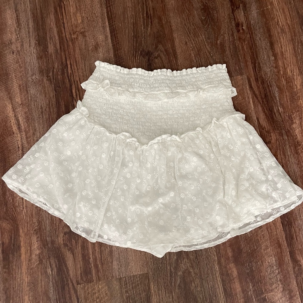 Do+Be White Floral Skirt with Shorts